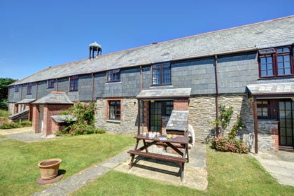 Constantine bay shop dog friendly accommodation